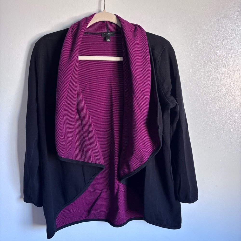 ⭐️⭐️⭐️Talbots Black and Purple Open Front Cardigan size Medium Petite